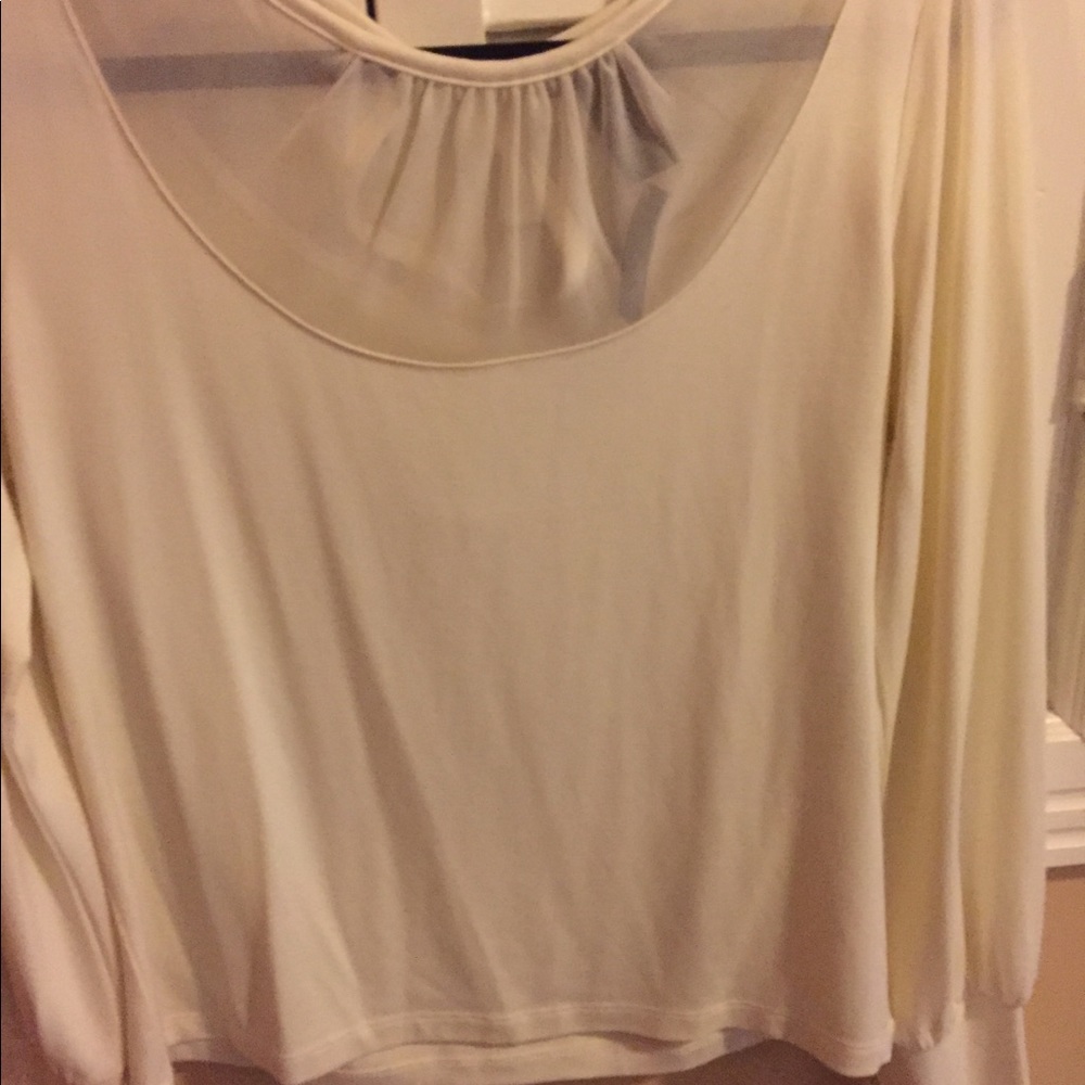 Beautiful ivory blouse - Picture 4 of 4